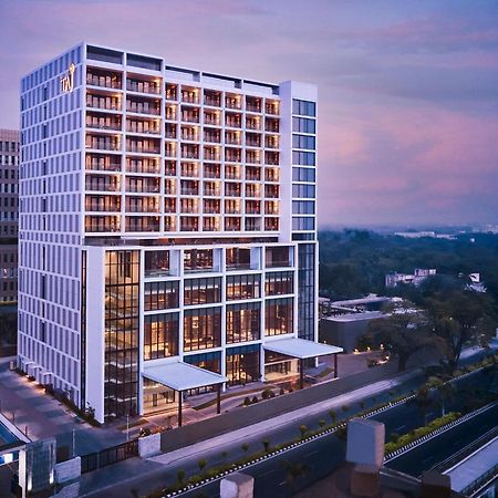 ホテル Taj Wellington Mews チェンナイ エクステリア 写真
