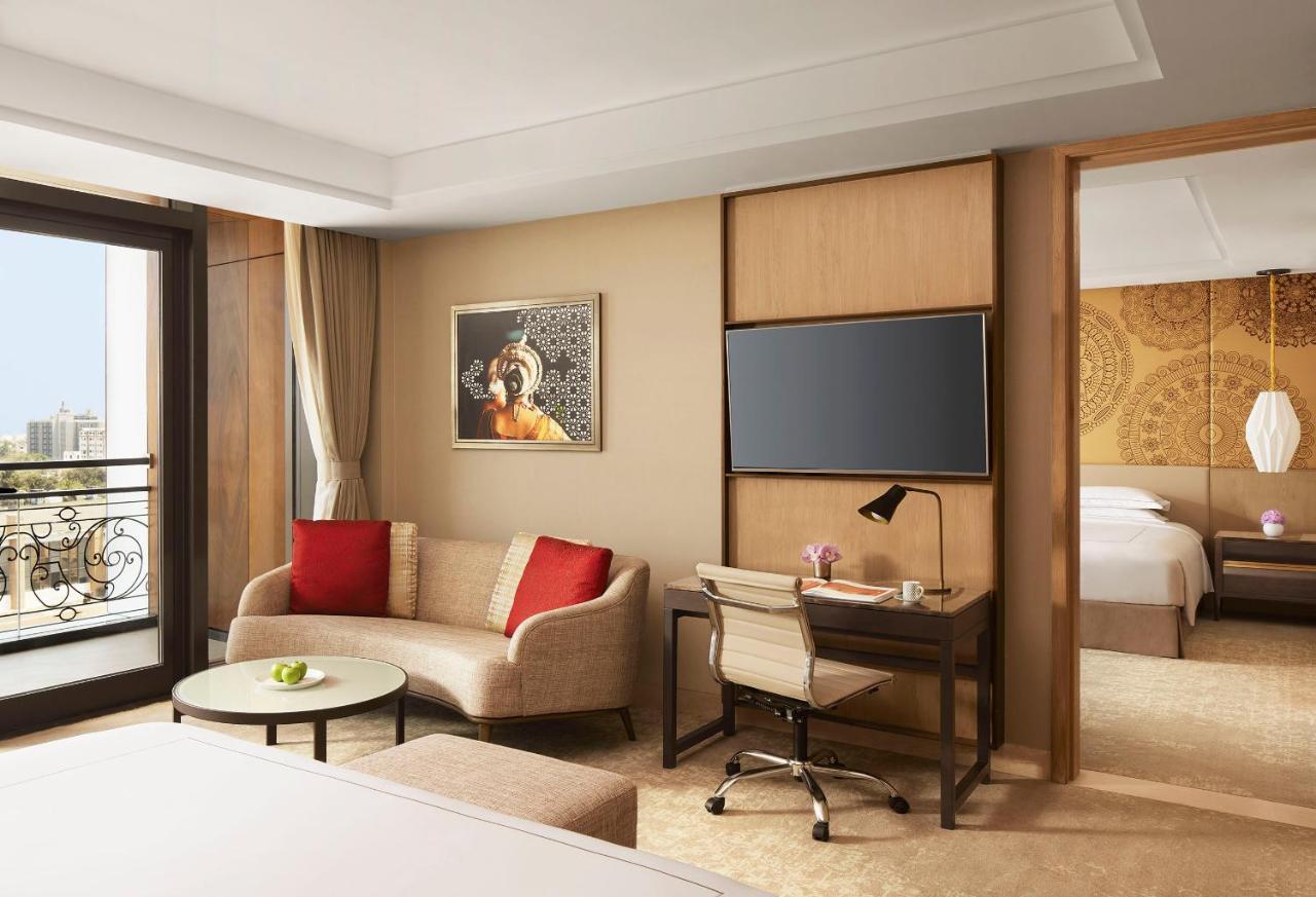 ホテル Taj Wellington Mews チェンナイ エクステリア 写真